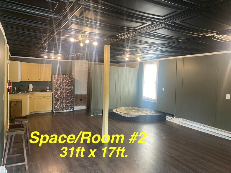 More Photos Of 7 W Bridge St, Catskill Storefront Retail Residential For Lease