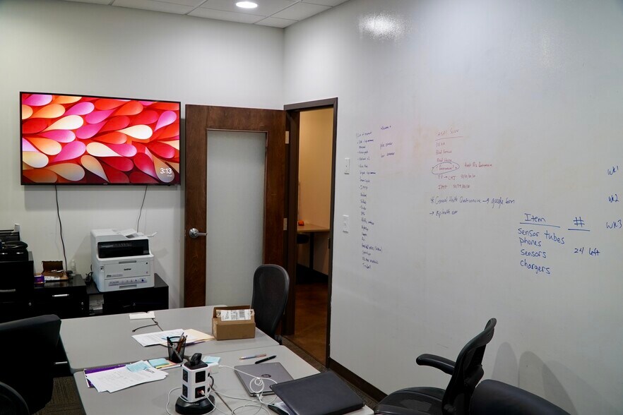 More Photos Of 5850 W Cypress St, Tampa Office For Lease