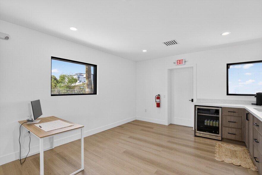 More Photos Of 7002 E Osborn Rd, Scottsdale Medical For Sale