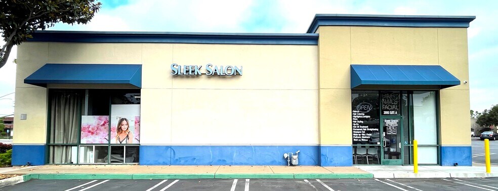 More Photos Of 38980 Paseo Padre Pky, Fremont Bank For Lease