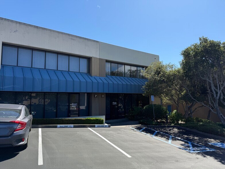 More Photos Of 5 Harris Ct, Monterey Unknown For Lease