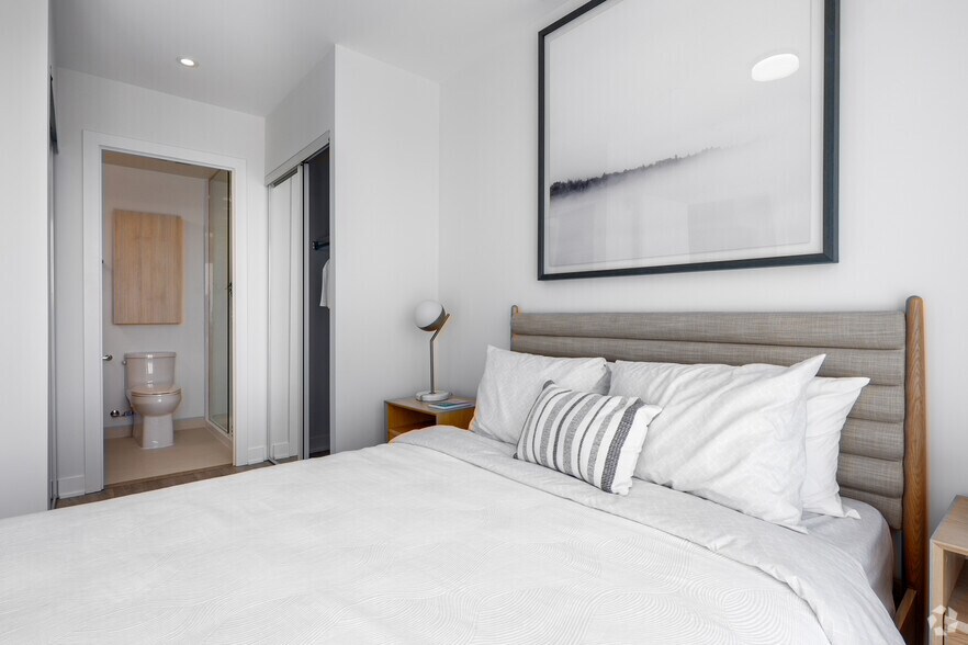 More Photos Of 299 Campbell Ave, Toronto Apartments For Lease