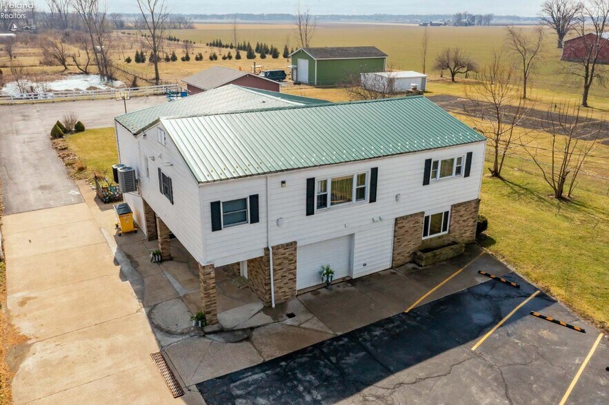 More Photos Of 5414 Homegardner Rd, Castalia Apartments For Sale