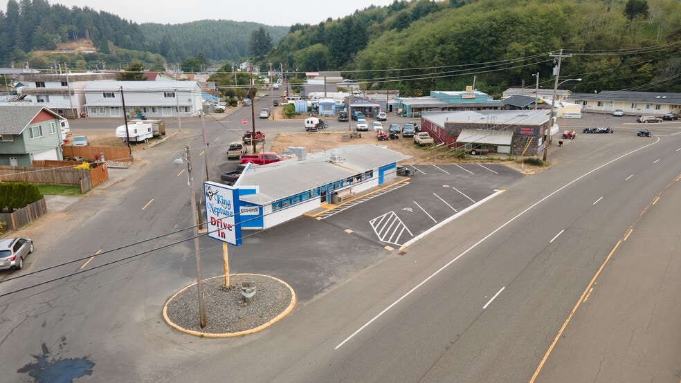 More Photos Of 75310 US HIGHWAY 101, Reedsport General Retail For Sale