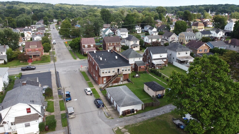 More Photos Of 474 Stambaugh Ave, Sharon Apartments For Sale