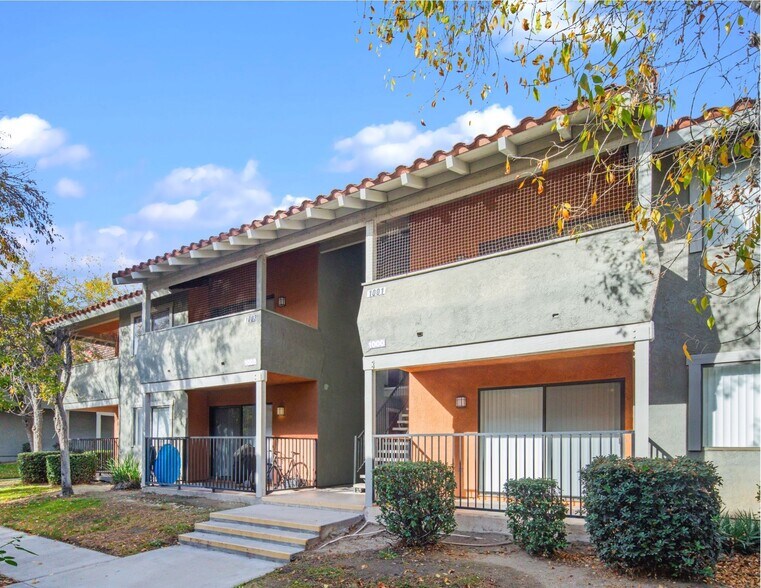 More Photos Of 1531 W Rialto Ave, Fontana Apartments For Sale