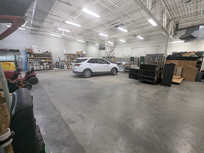 More Photos Of 3107 Shelby St, Harlan Office For Sale