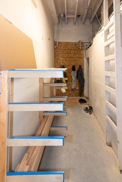 More Photos Of 1401 Clipper Heights, Baltimore Warehouse For Sale