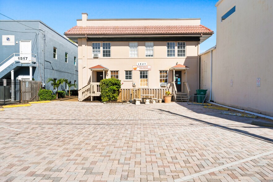 More Photos Of 1507 20th St, Vero Beach Medical For Lease