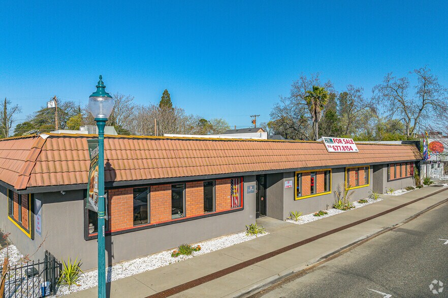 More Photos Of 216-220 Riverside Ave, Roseville Storefront Retail Office For Lease