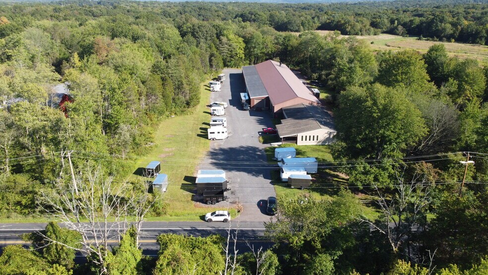 More Photos Of 8521 Easton Rd, Ottsville Warehouse For Lease