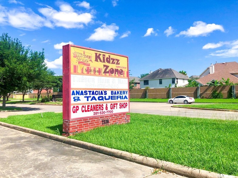 More Photos Of 12336 W Airport Blvd, Stafford Storefront For Lease
