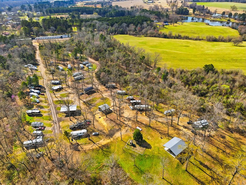 More Photos Of 16851 State Highway 155 N, Ore City Marina For Sale