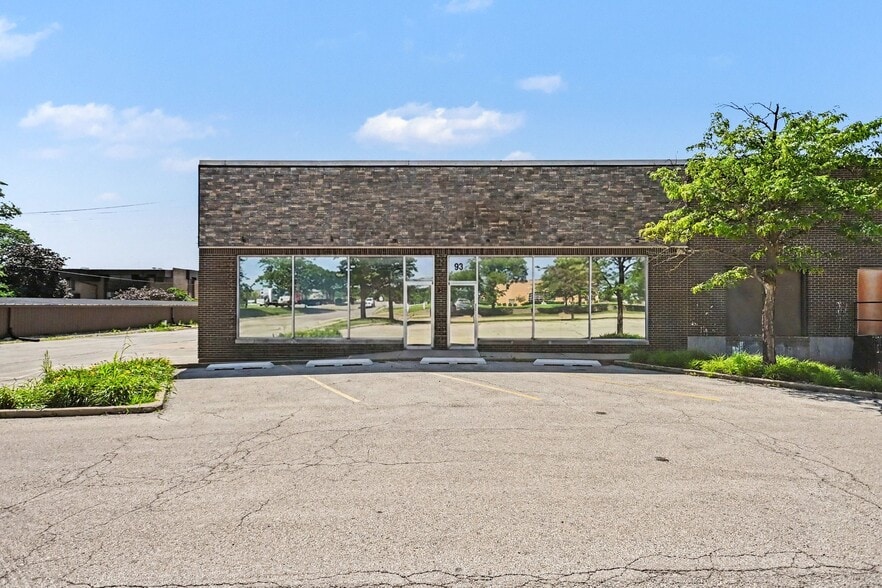Primary Photo Of 93 Caterpillar Dr, Joliet Medical For Lease