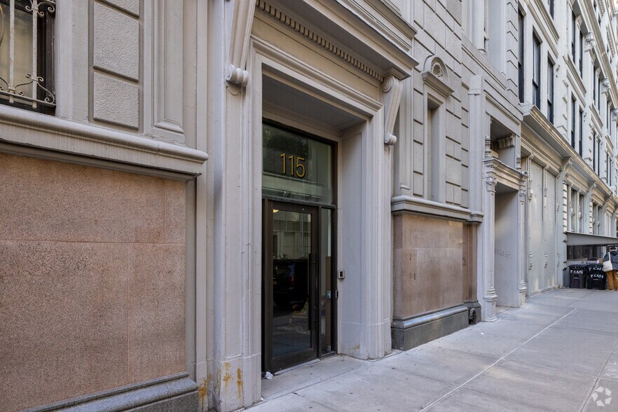 More Photos Of 115 W 18th St, New York Office For Lease