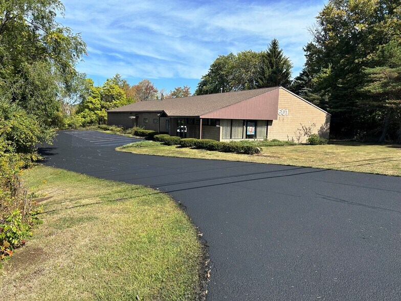 Primary Photo Of 601 Columbia St, Cohoes Office For Sale