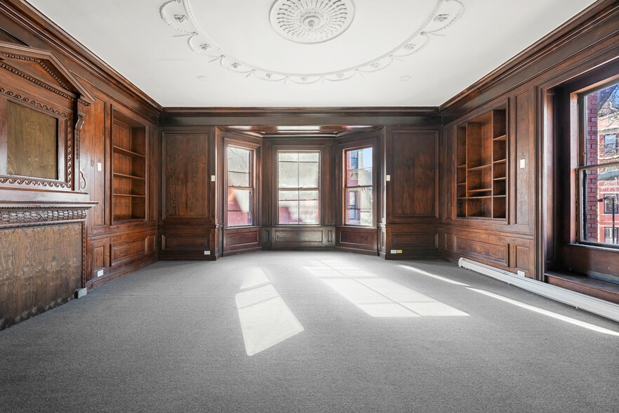 More Photos Of 164 Marlborough St, Boston Dormitory For Sale