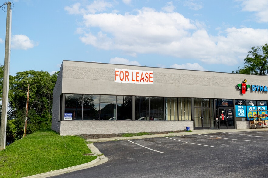 More Photos Of 4846 S Amherst Hwy, Madison Heights Unknown For Lease