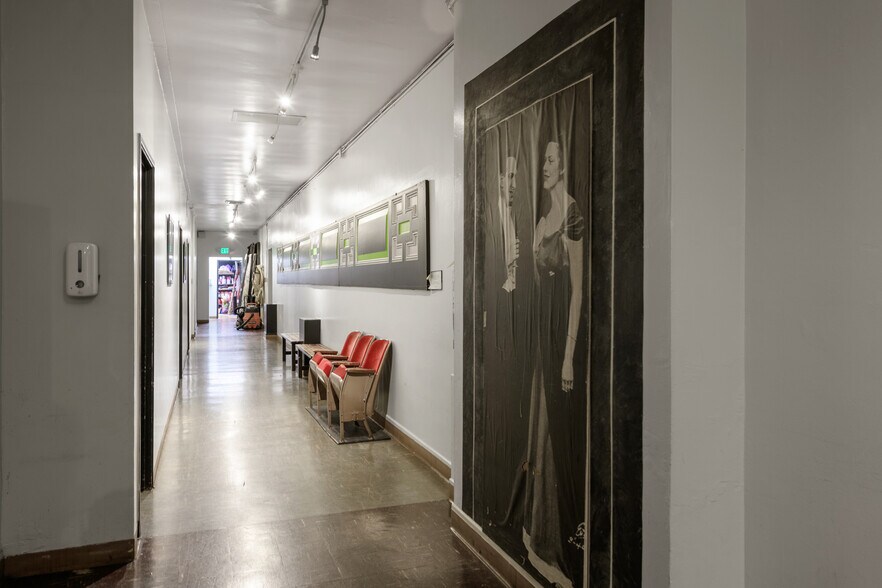 More Photos Of 6763 Hollywood Blvd, Los Angeles General Retail For Sale