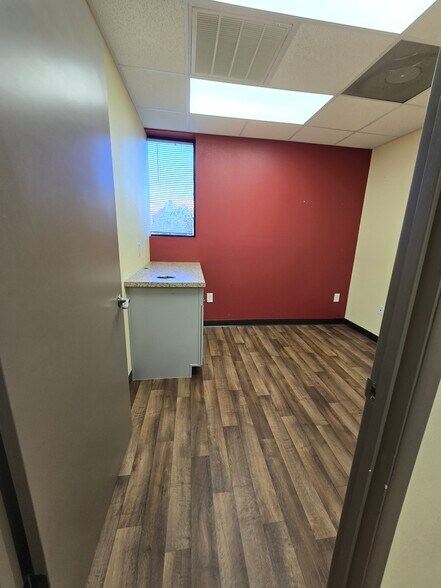 More Photos Of 6344 E Broadway Rd, Mesa Medical For Lease