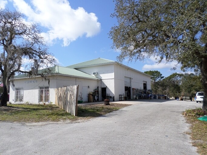 Primary Photo Of 18701 Old Shady Hills Rd, Spring Hill Distribution For Sale