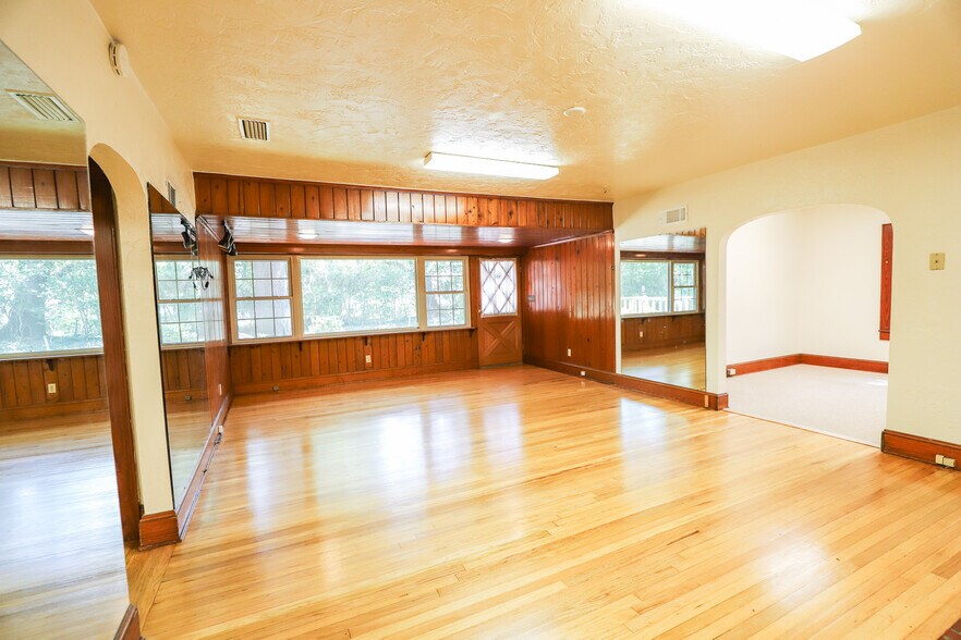 More Photos Of 1234 NW 14th Ave, Gainesville Medical For Lease