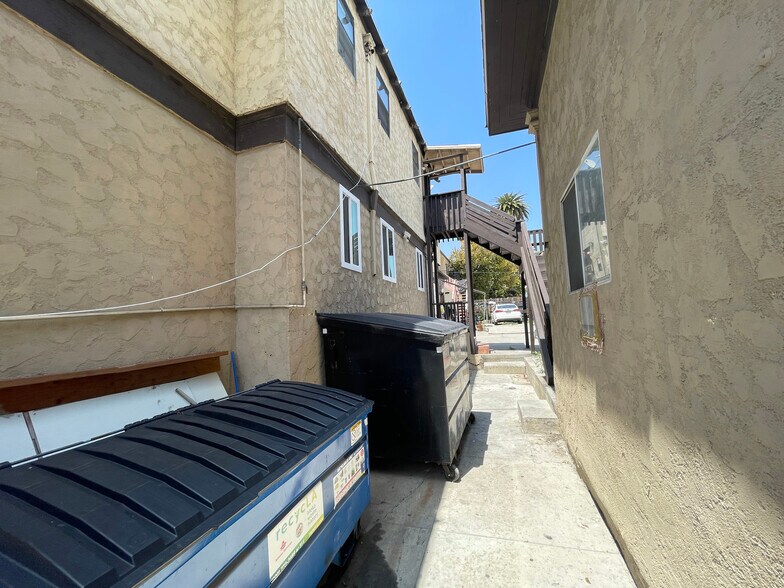 More Photos Of 1317 Linwood Ave, Los Angeles Apartments For Sale