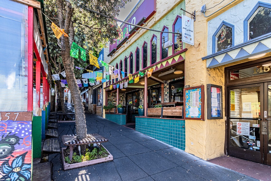 More Photos Of 1453 18th St, San Francisco Restaurant For Lease