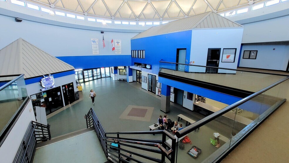 More Photos Of 5309 29th St E, Ellenton Skating Rink For Lease