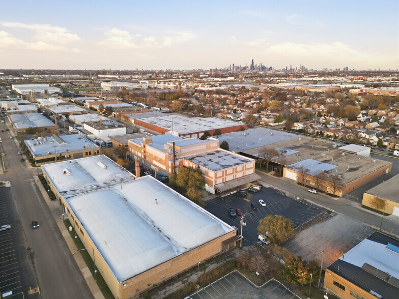 More Photos Of 4500 S Tripp Ave, Chicago Warehouse For Sale