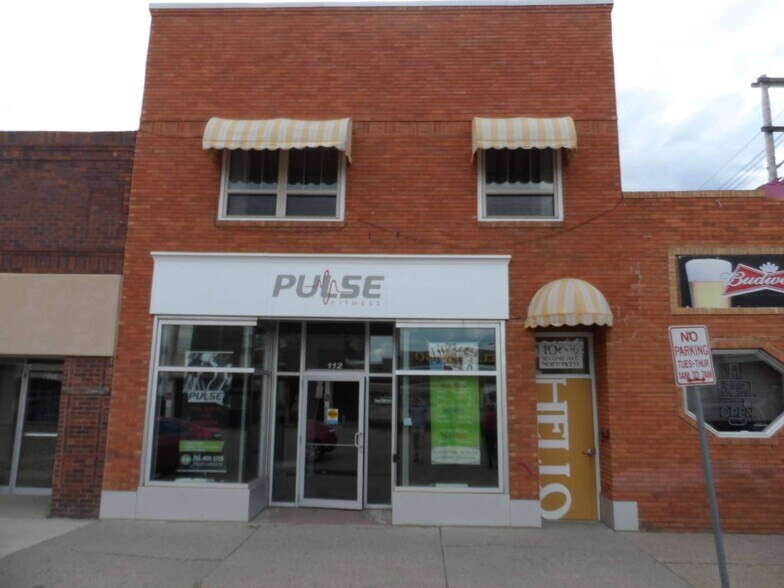 More Photos Of 112 NW 2nd Ave, Mandan Storefront Retail Residential For Lease