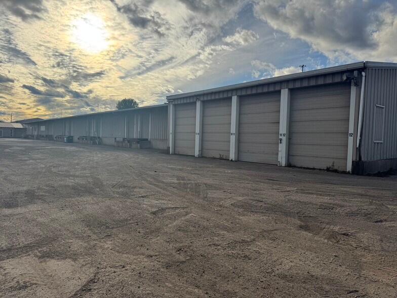 More Photos Of 2701-2815 Courtland St, Duluth Warehouse For Sale