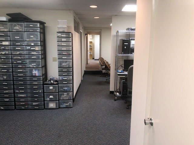 More Photos Of 2 Professional Dr, Gaithersburg Office For Lease
