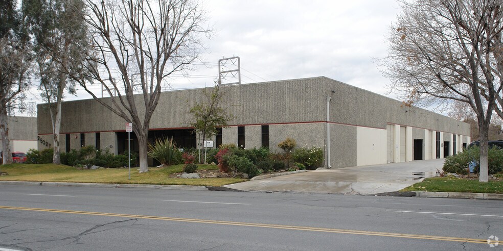 More Photos Of 25327 Avenue Stanford, Valencia Warehouse For Lease