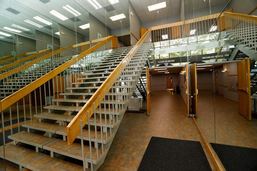 More Photos Of 200 White Rd, Little Silver Medical For Lease