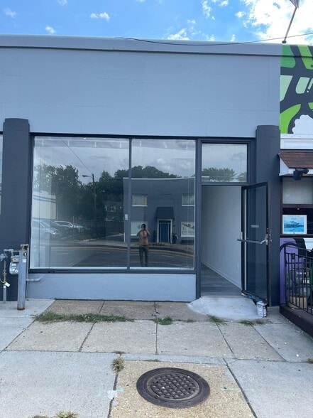 More Photos Of 4788-4790 Langston Blvd, Arlington Storefront For Sale