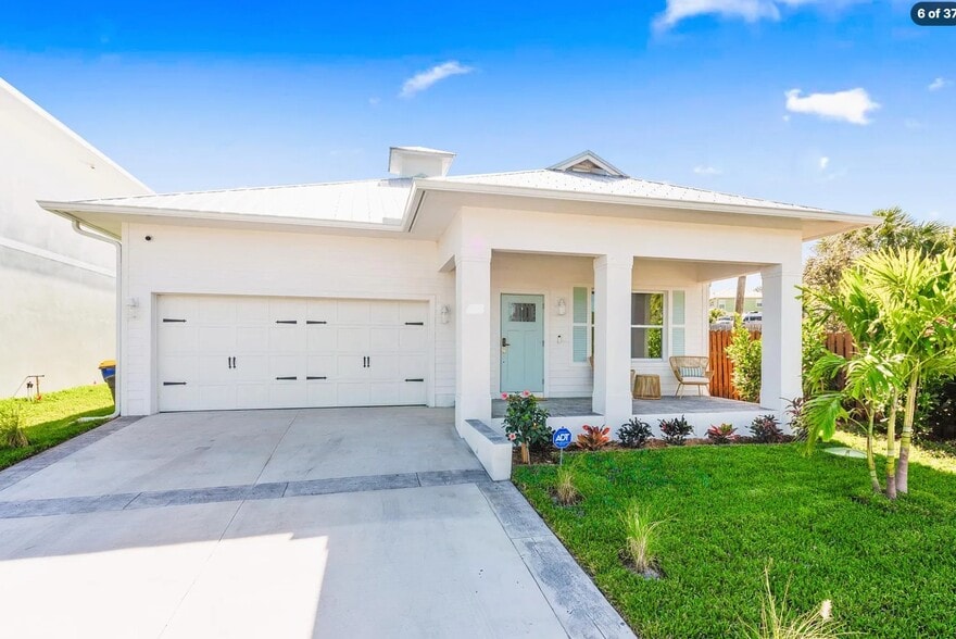 More Photos Of 1960 NE Dixie Hwy, Jensen Beach Apartments For Sale