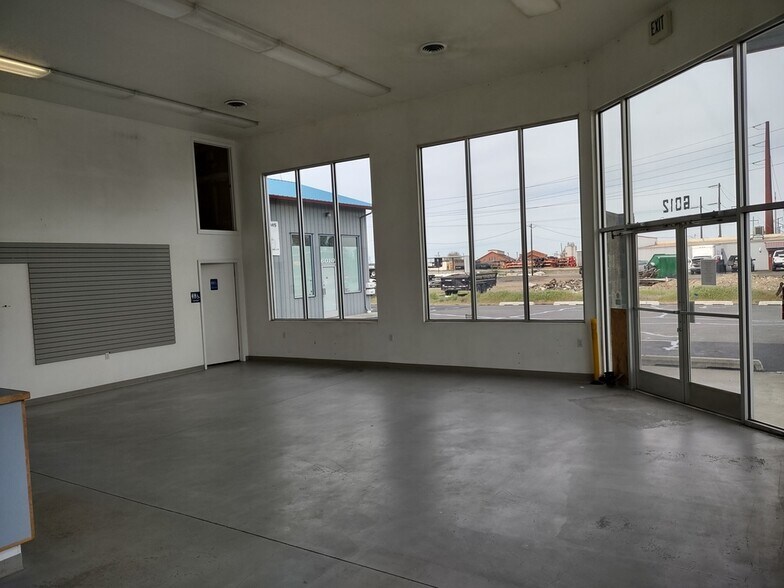 More Photos Of 6010-6012 E Trent Ave, Spokane Freestanding For Lease