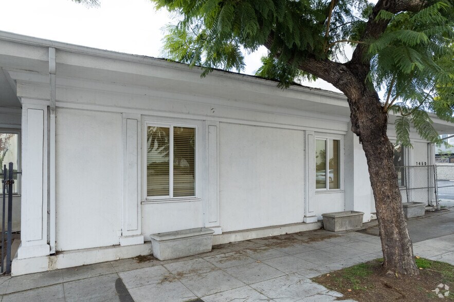 More Photos Of 1450 20th St, Santa Monica Office For Sale