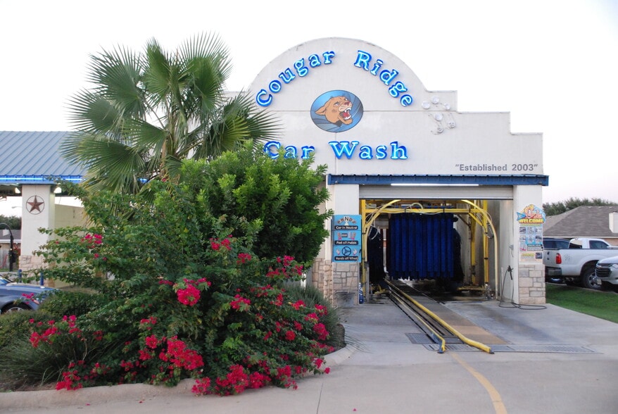 Primary Photo Of 10215 China Spring Rd, Waco Carwash For Sale
