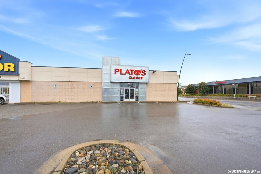 More Photos Of 1201 W Northern Lights Blvd, Anchorage Freestanding For Lease
