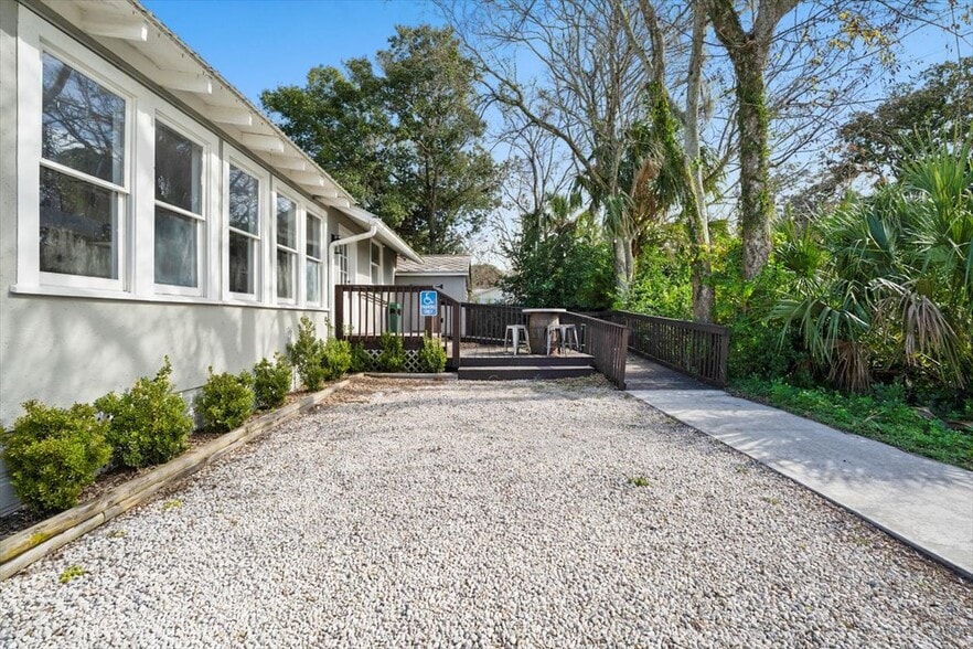 More Photos Of 4 White St, Saint Augustine Storefront For Lease