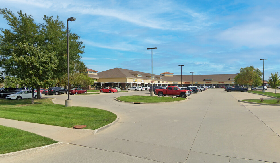 Primary Photo Of 43 NE Carefree Ln, Waukee General Retail For Lease