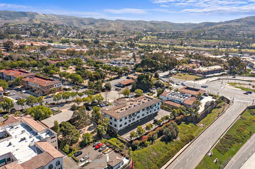 More Photos Of 31601 Avenida Los Cerritos Rd, San Juan Capistrano Office For Lease