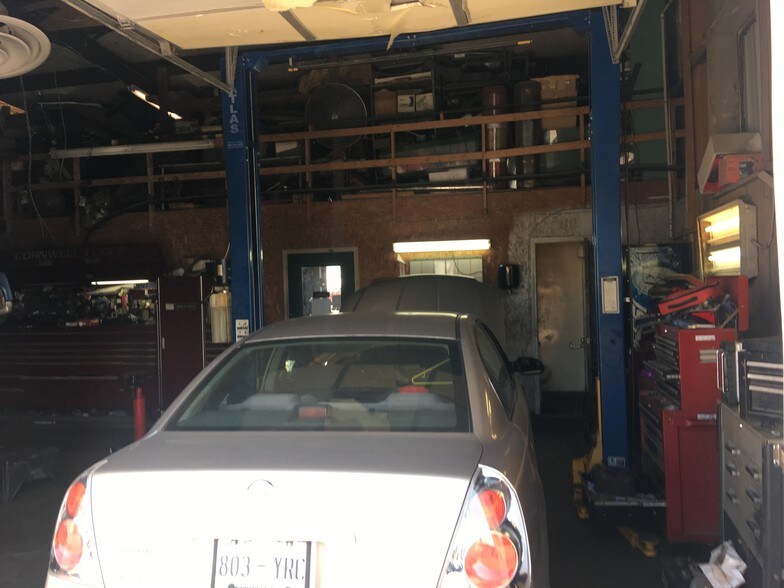 More Photos Of 1268 S Lowry St, Smyrna Auto Repair For Sale