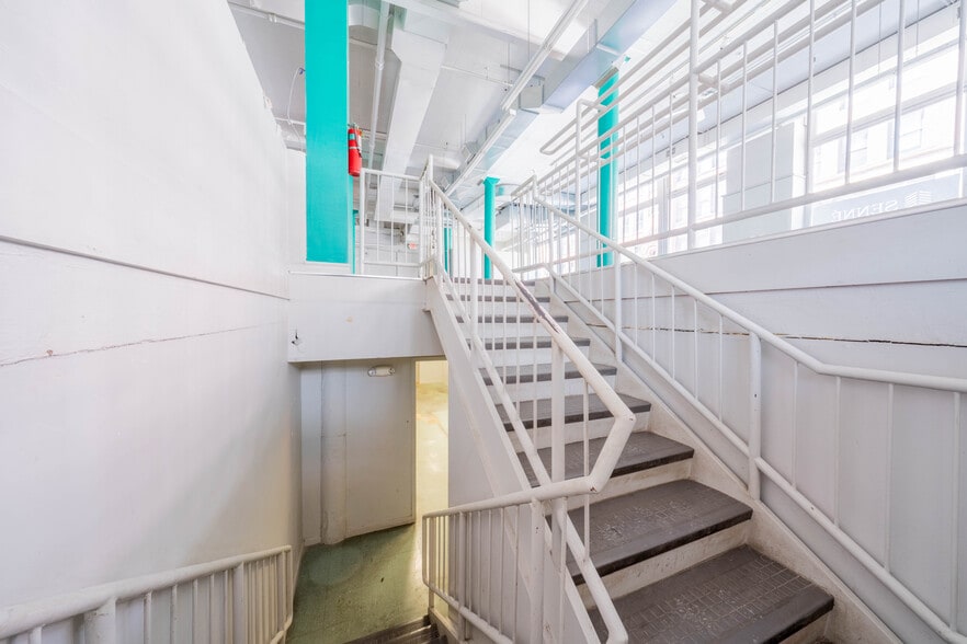 More Photos Of 76 South St, Boston Loft Creative Space For Sale