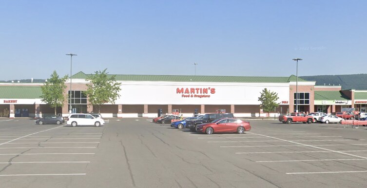 Primary Photo Of 739 Park St, Cumberland Unknown For Lease