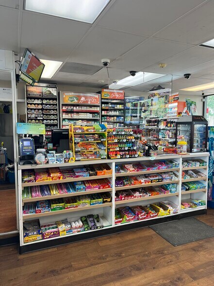 More Photos Of 8170 W 80th Ave, Arvada Service Station For Sale