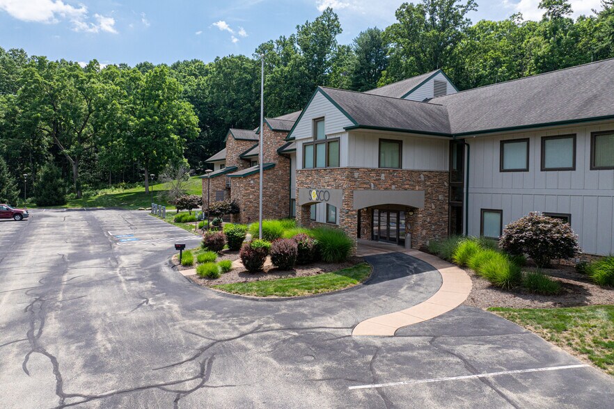 More Photos Of 220 Megawatt Ln, Greensburg Office For Sale
