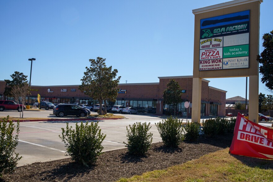 More Photos Of 10716-10860 N Beach St, Keller Unknown For Lease